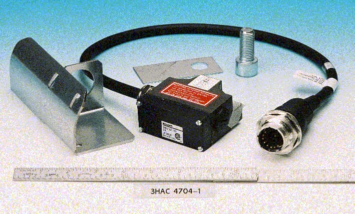 3HAC4704-1