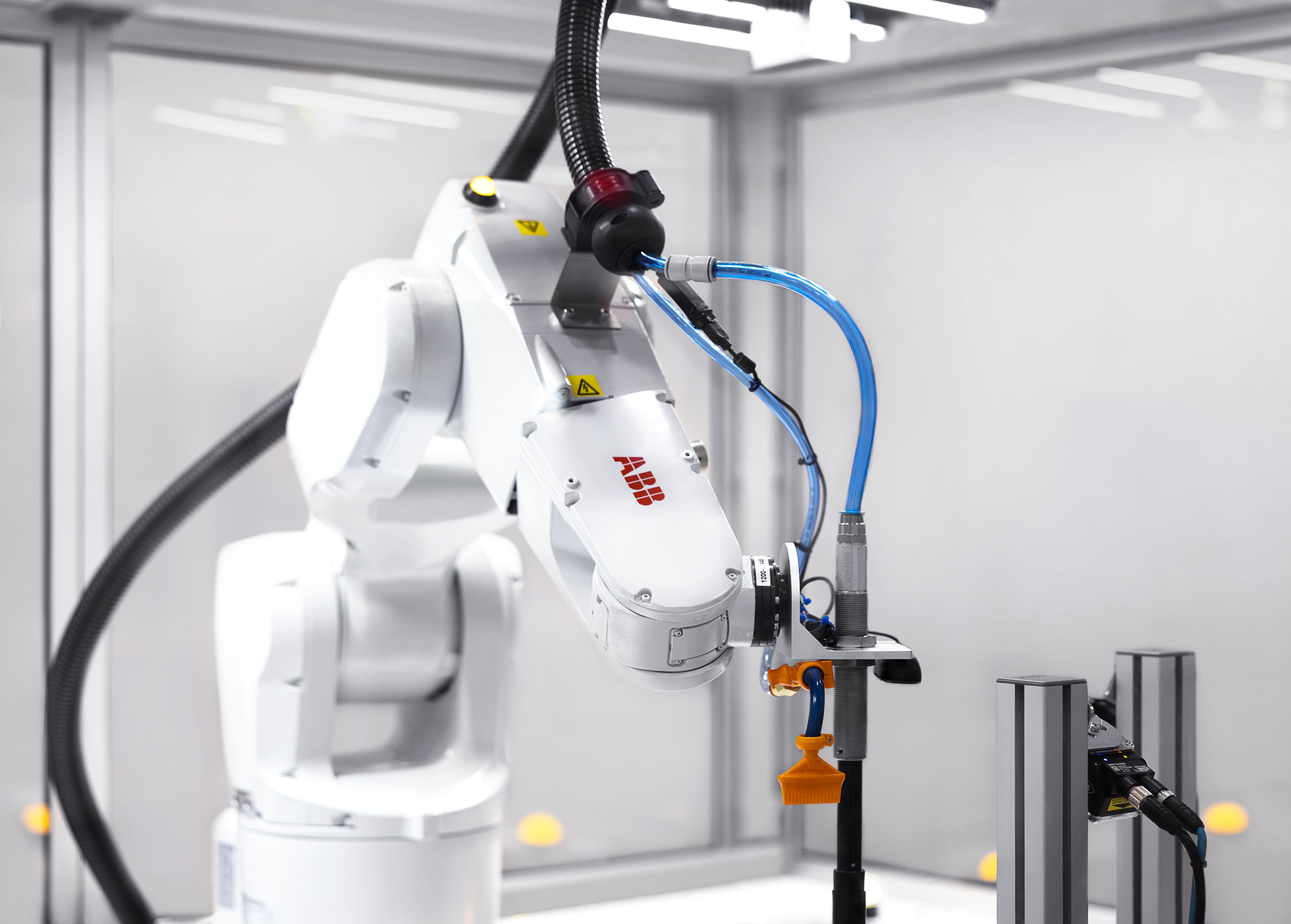 Robotic Parcel Inductor